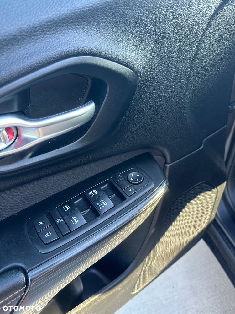 Jeep Cherokee 2.0 MJD Active Drive I Longitude - 12