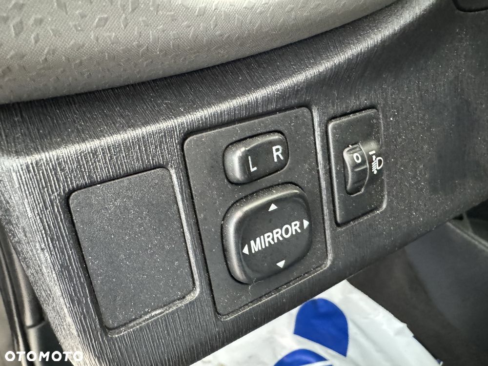 Toyota Yaris 1.33 Prestige - 15