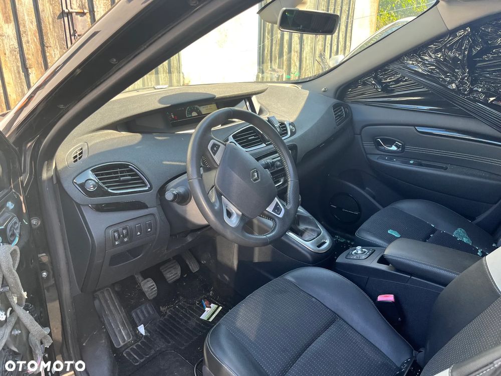 Renault scenic III 1,6dci rozrusznik - 5