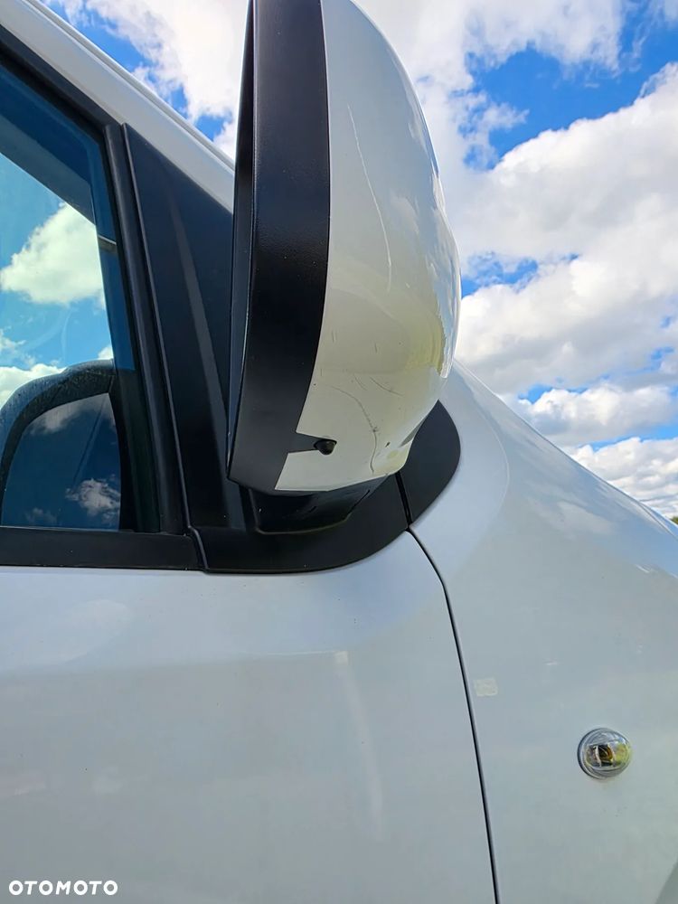 Opel Vivaro - 16