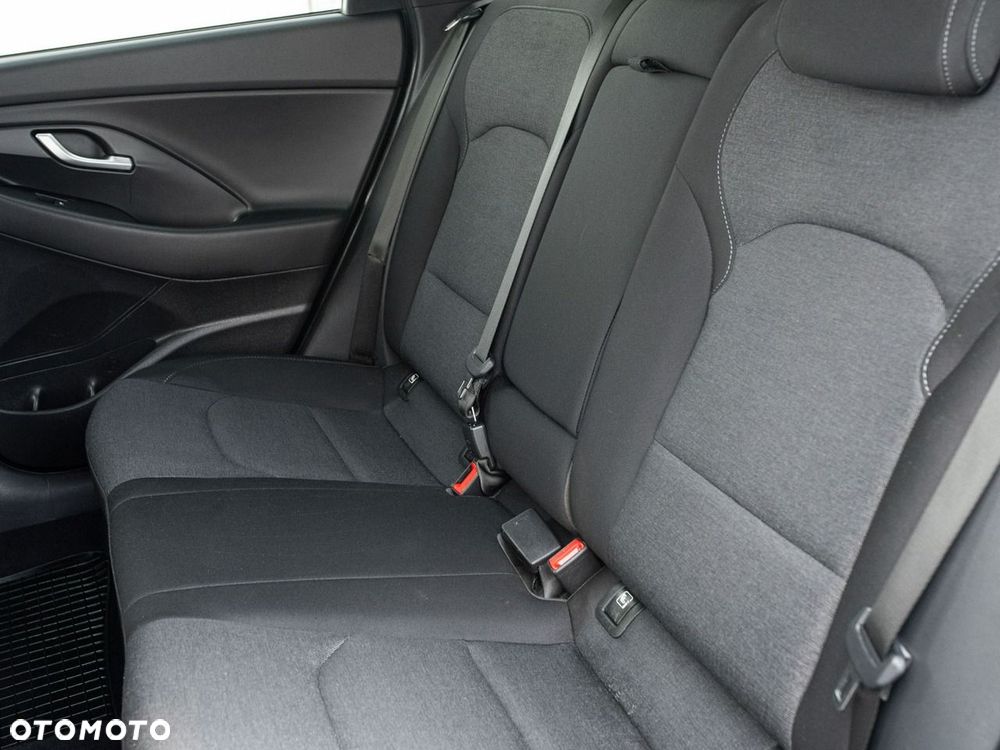 Hyundai i30 1.5 DPI Smart - 22