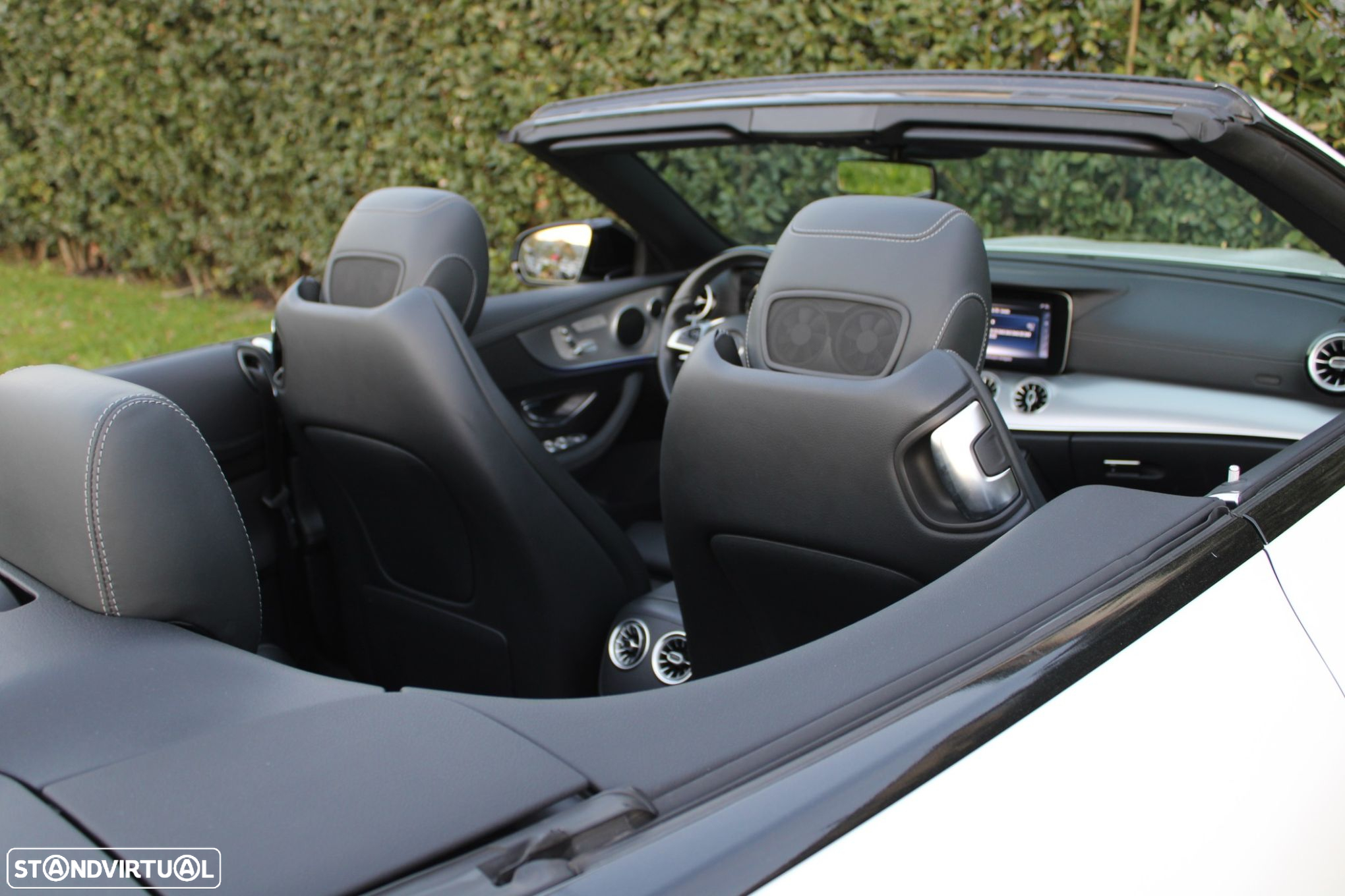 Mercedes-Benz E 220 d AMG Line - 33