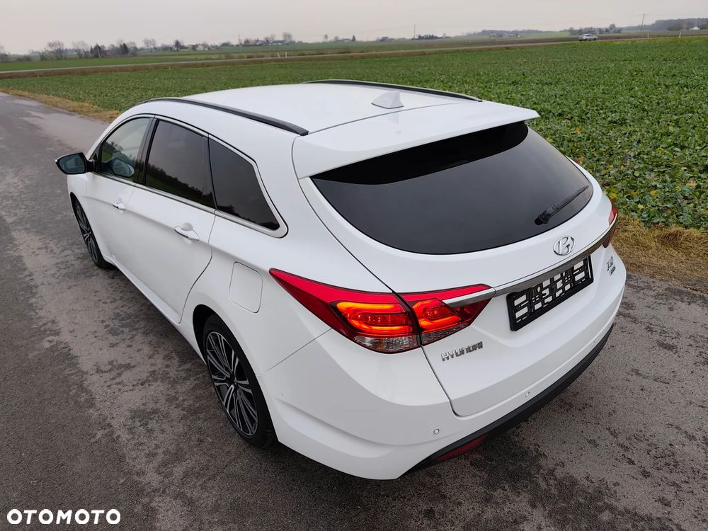 Hyundai i40 Kombi blue 1.7 CRDi DCT Premium - 9