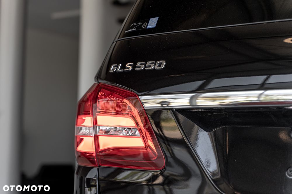 Mercedes-Benz GLS - 14