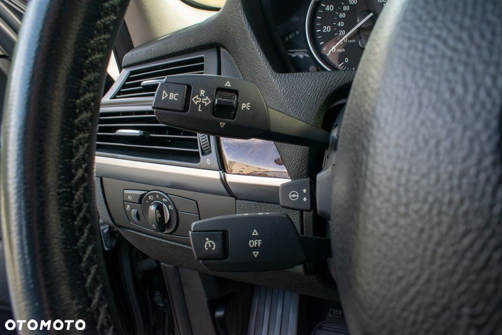 BMW X5 xDrive35i - 25