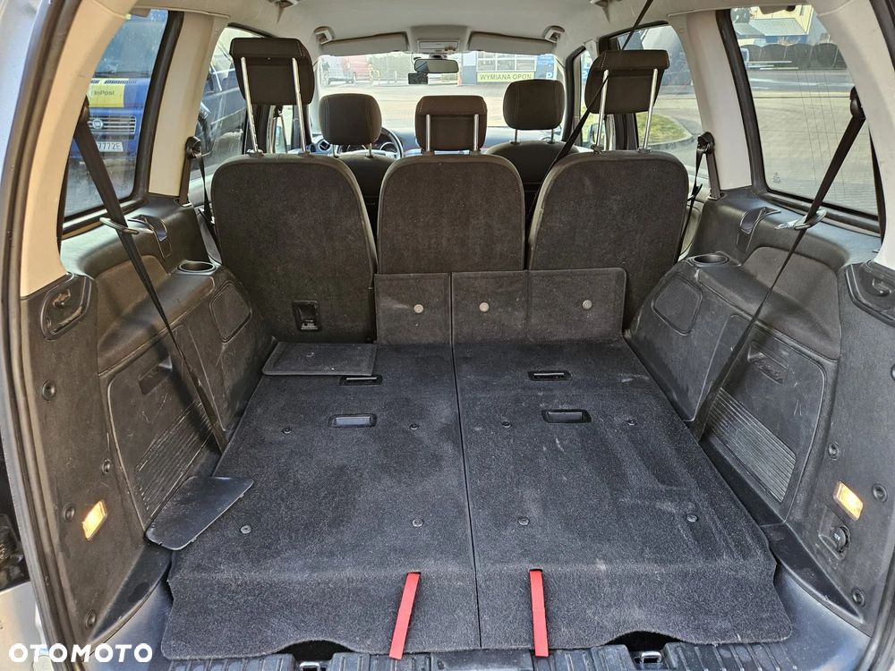 Ford Galaxy - 21