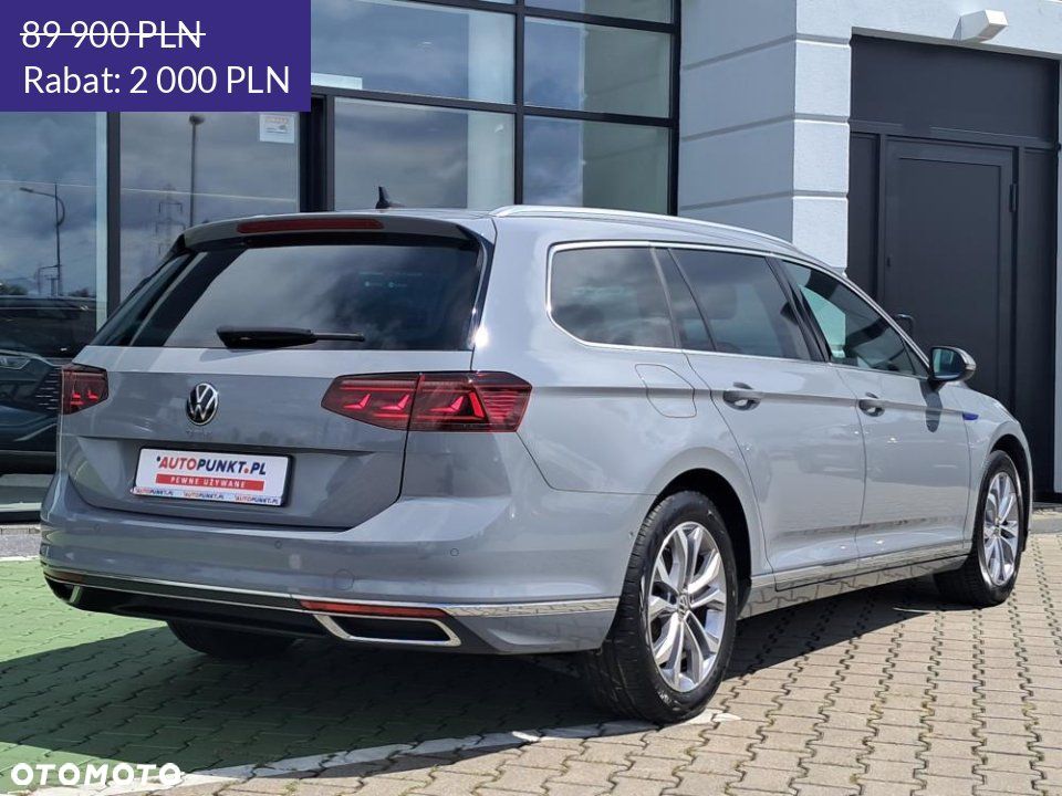 Volkswagen Passat - 5