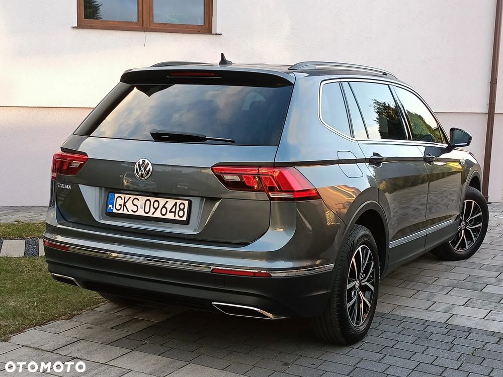 Volkswagen Tiguan - 12