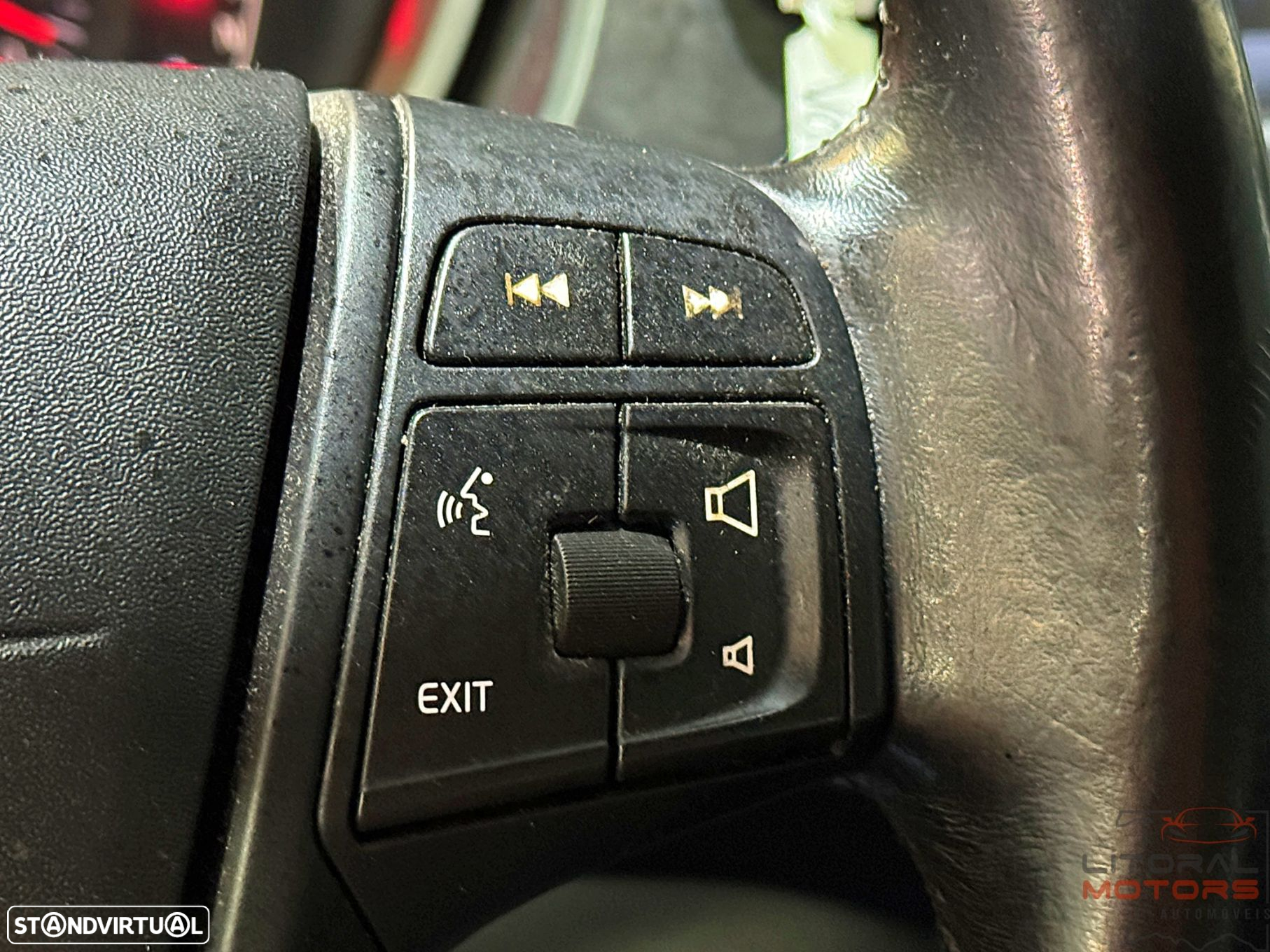 Volvo V40 1.6 D2 Momentum Powershift Eco - 21