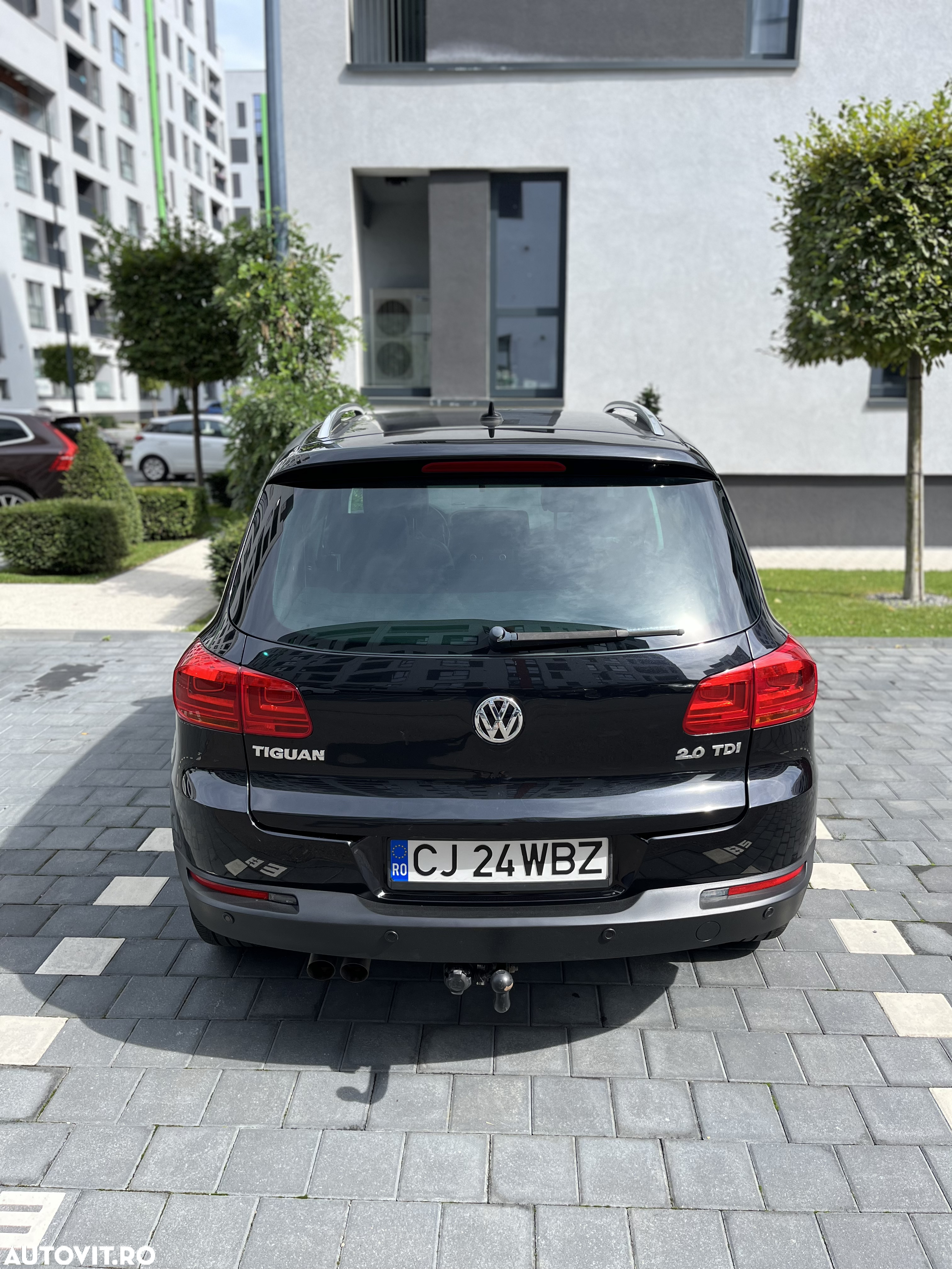 Volkswagen Tiguan 2.0 TDI 4Motion DSG Sport & Style - 8