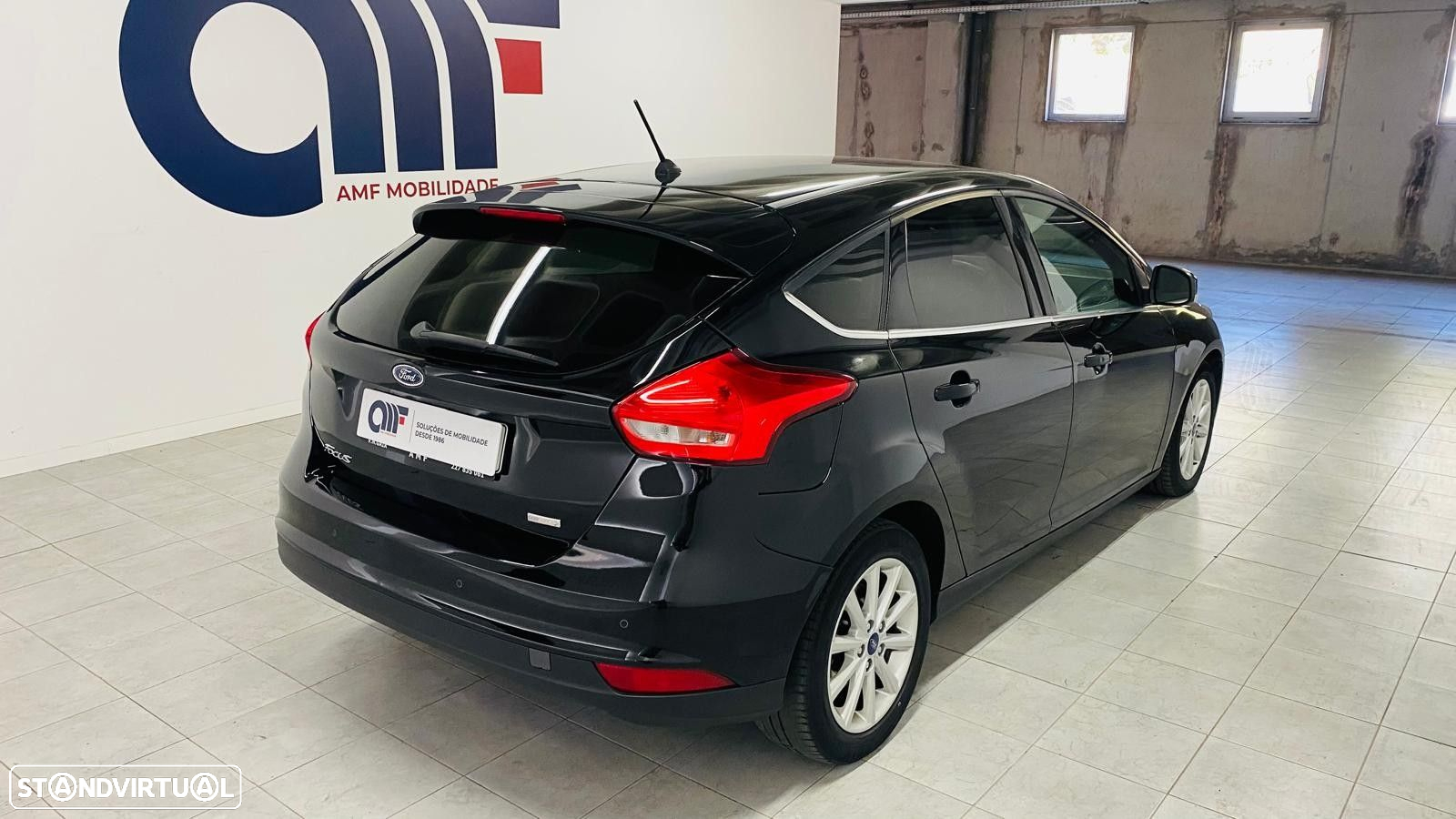Ford Focus 1.0 EcoBoost Titanium - 4