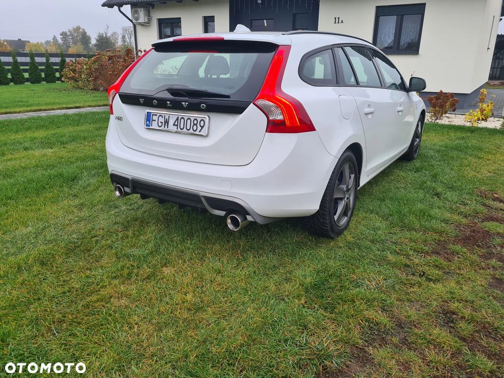 Volvo V60 2017 photo 3