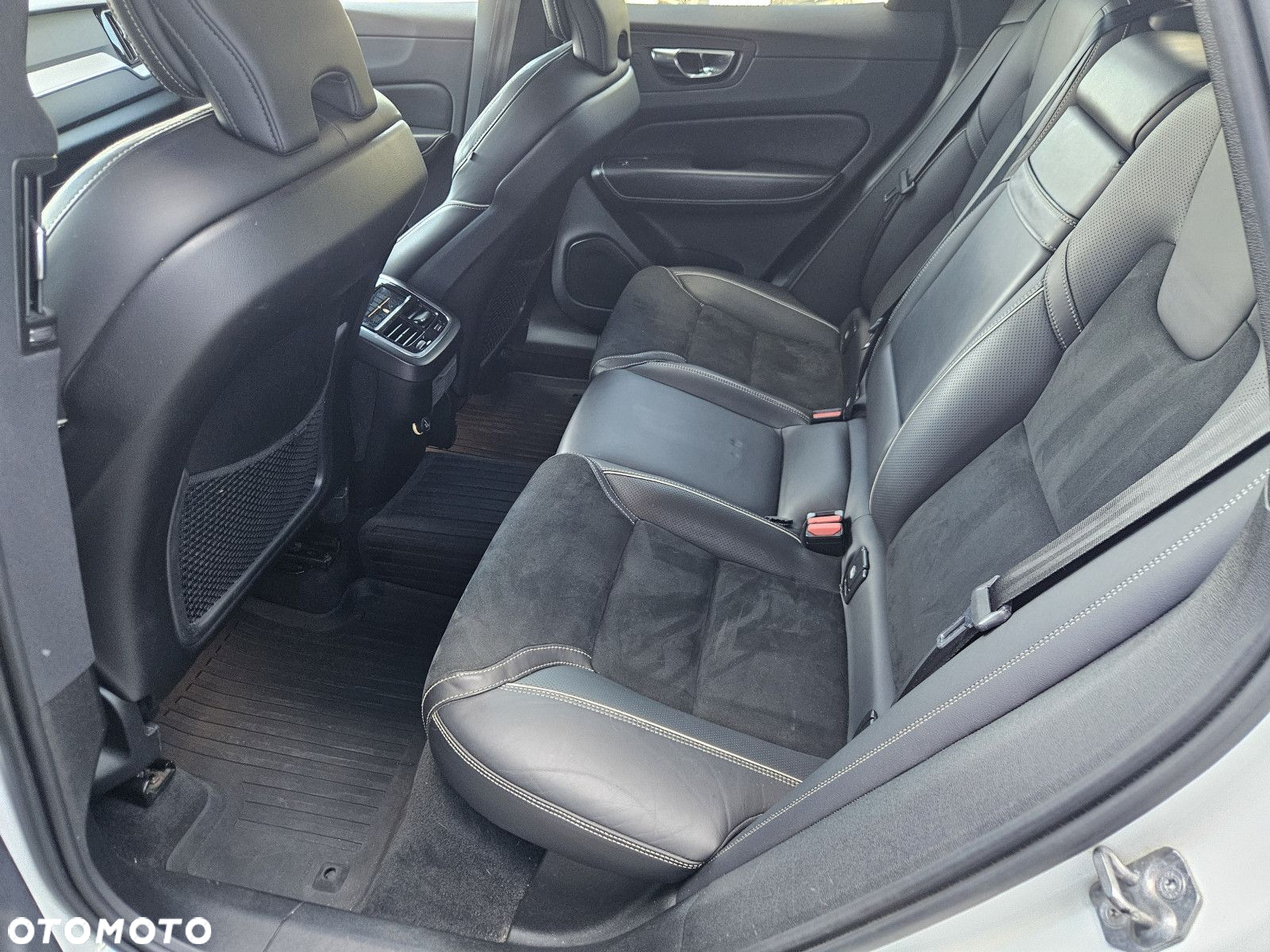 Volvo XC 60 - 31