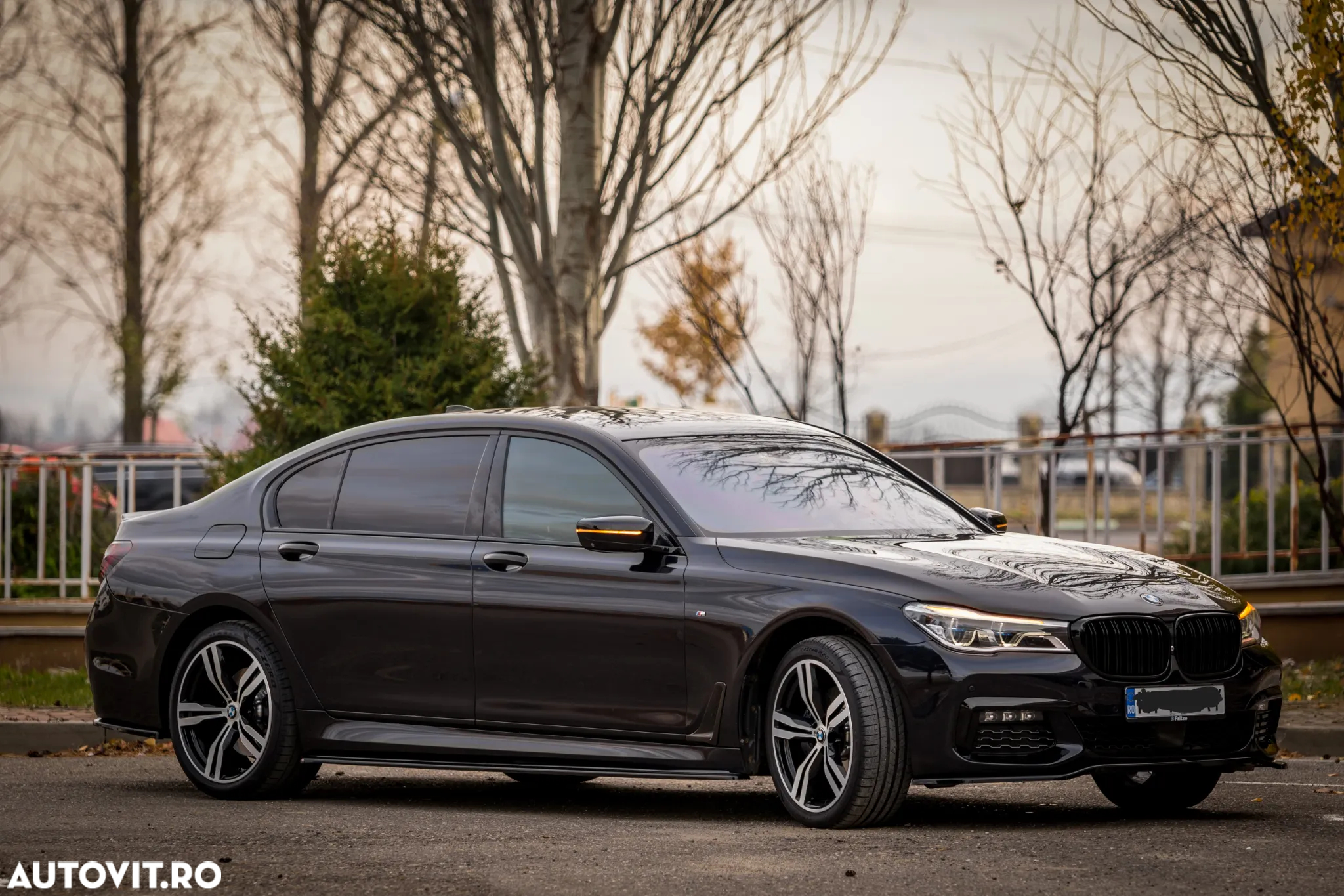 BMW Seria 7 730Ld xDrive - 33