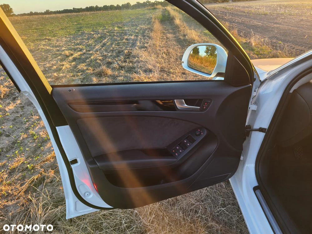 Audi A4 Avant 2.0 TDI DPF - 22