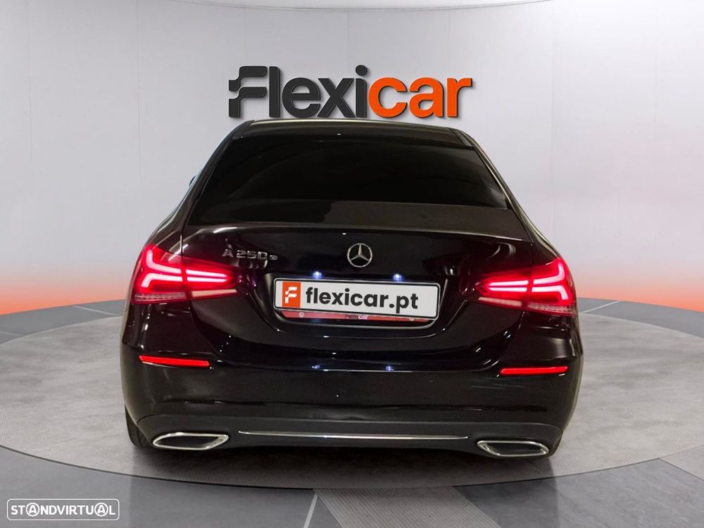 Mercedes-Benz A 250 Limousine - 8