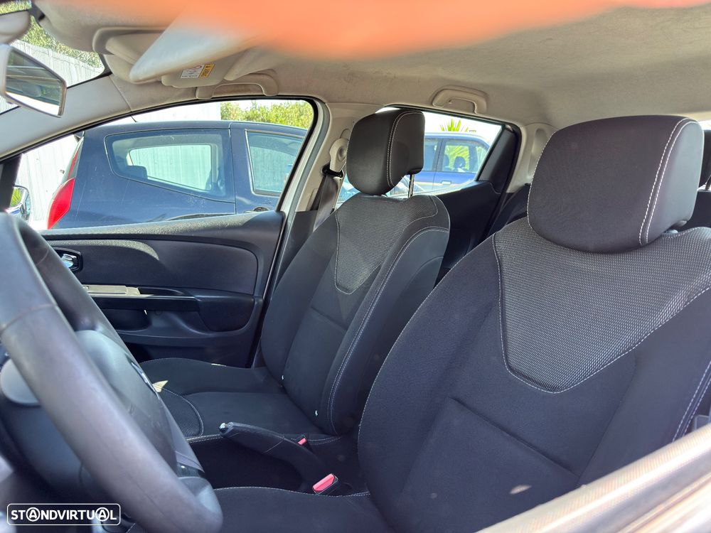 Renault Clio 0.9 TCE Dynamique S - 17