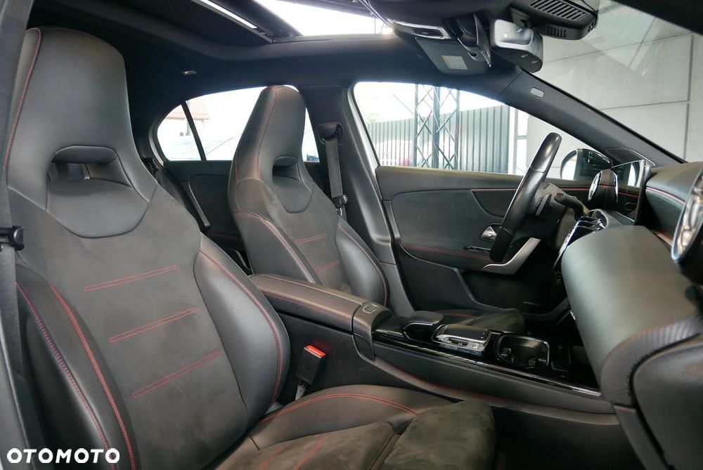 Mercedes-Benz Klasa A 250 4-Matic AMG Line 7G-DCT - 13