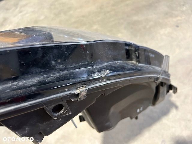 Peugeot 308 T9 lampa lampy Przód Prawa Lewa 96775230 96775229 Komplet - 7