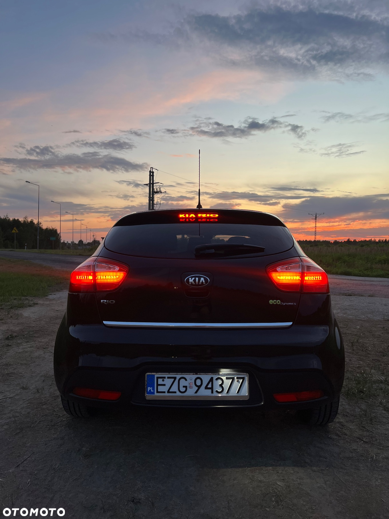 Kia Rio - 8