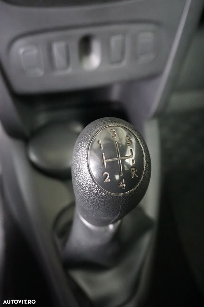 Dacia Logan 1.0 SCe Ambiance - 15