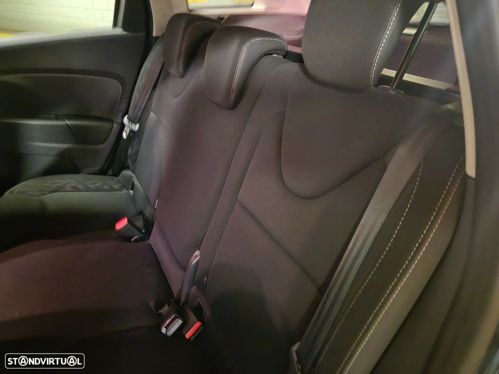 Renault Clio Sport Tourer dCi 90 Limited - 28