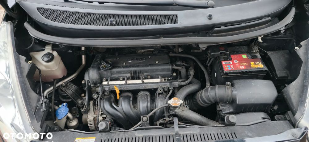 Kia Venga 1.4 L - 17