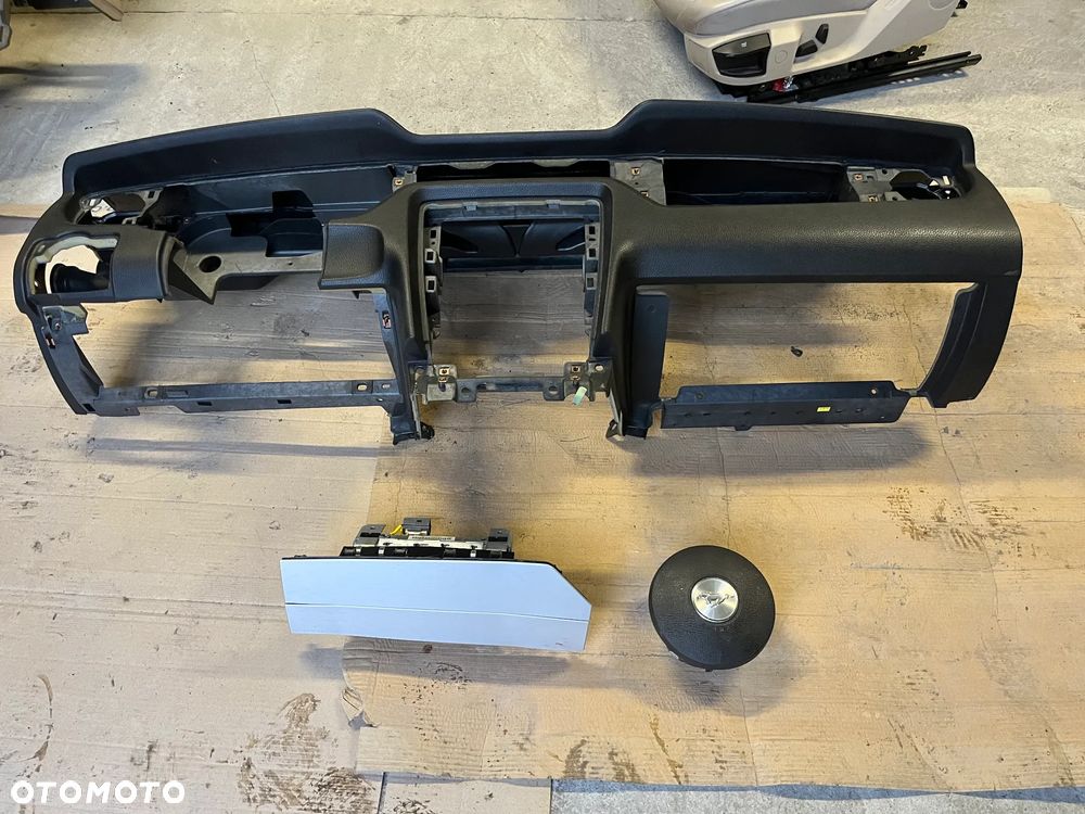 FORD MUSTANG V LIFT DESKA ROZDZIELCZA KOKPIT KONSOLA AIRBAG ORYGINAŁ KOMPLET - 1