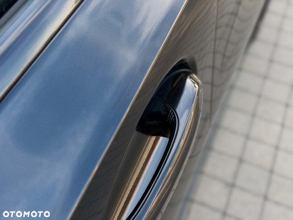 BMW Seria 3 320i Edition M Sport Shadow - 32
