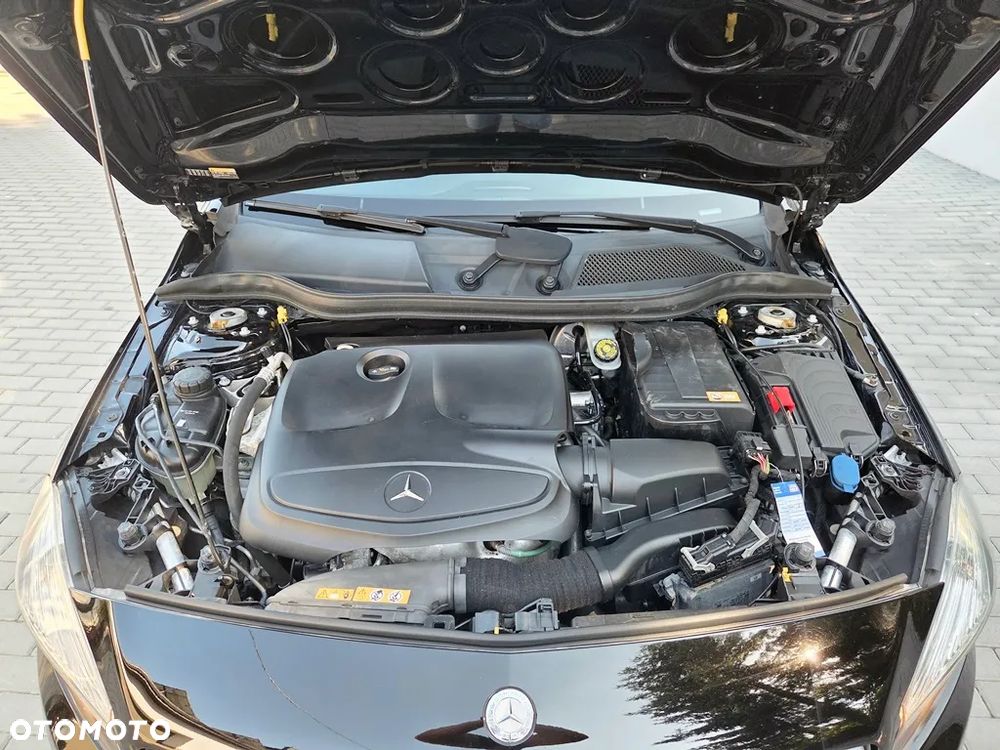 Mercedes-Benz Klasa A 180 7G-DCT Activity Edition - 13