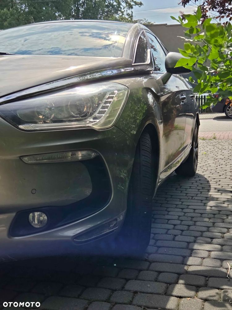 Citroën DS5 HDi 165 SoChic - 9