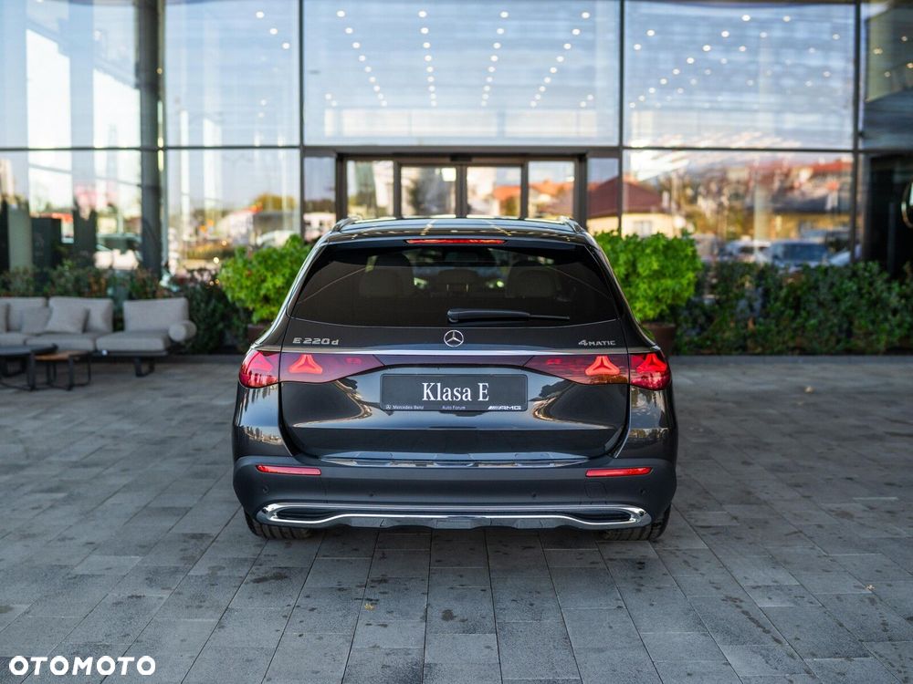 Mercedes-Benz Klasa E - 5