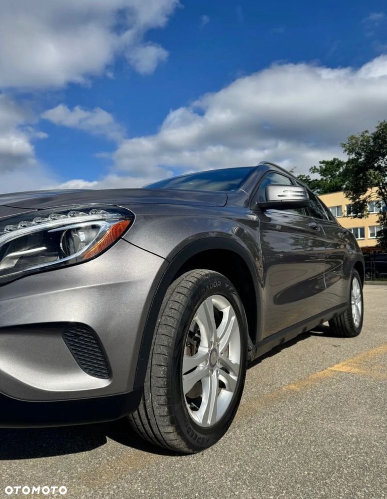 Mercedes-Benz GLA 250 4-Matic - 9
