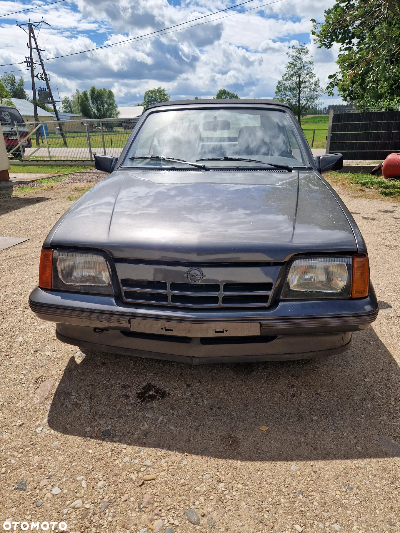 Opel Ascona Cabriolet 1.6 LS - 2