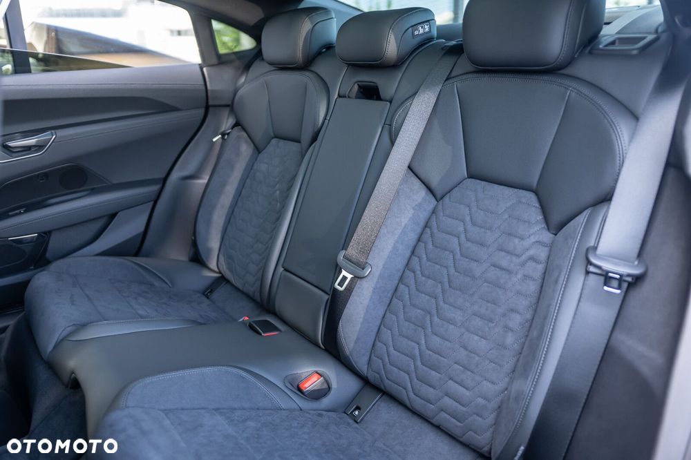 Audi e-tron GT 105kWh S Launch Edition Quattro - 12
