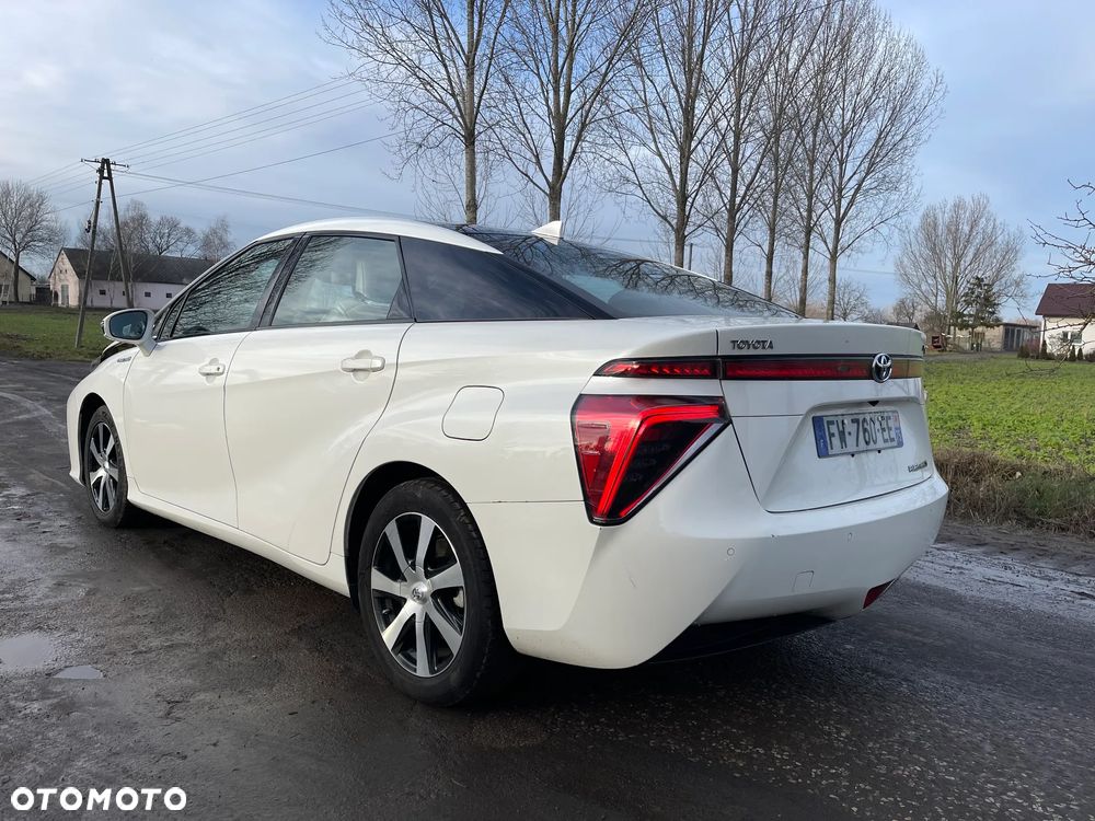 Toyota Mirai - 3