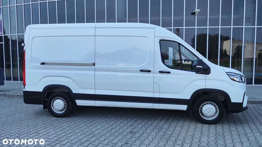 Maxus Deliver 9 - 17