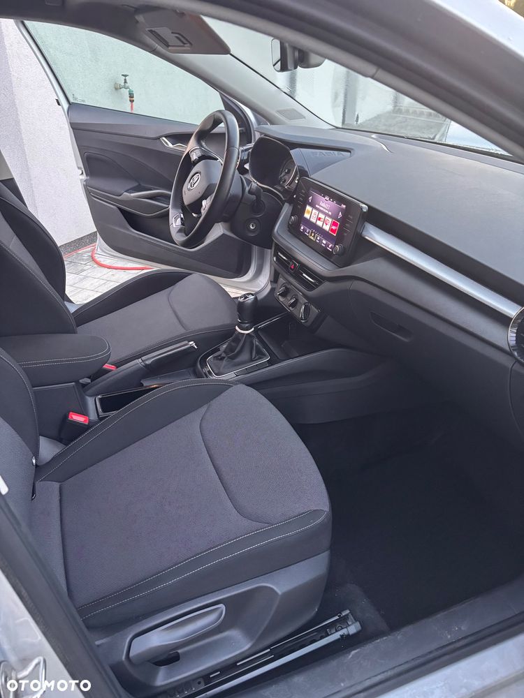 Skoda Fabia 1.0 Ambition - 13