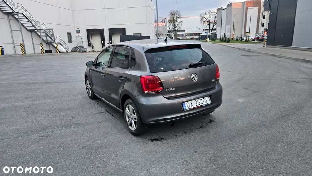 Volkswagen Polo 1.4 16V Comfortline - 14
