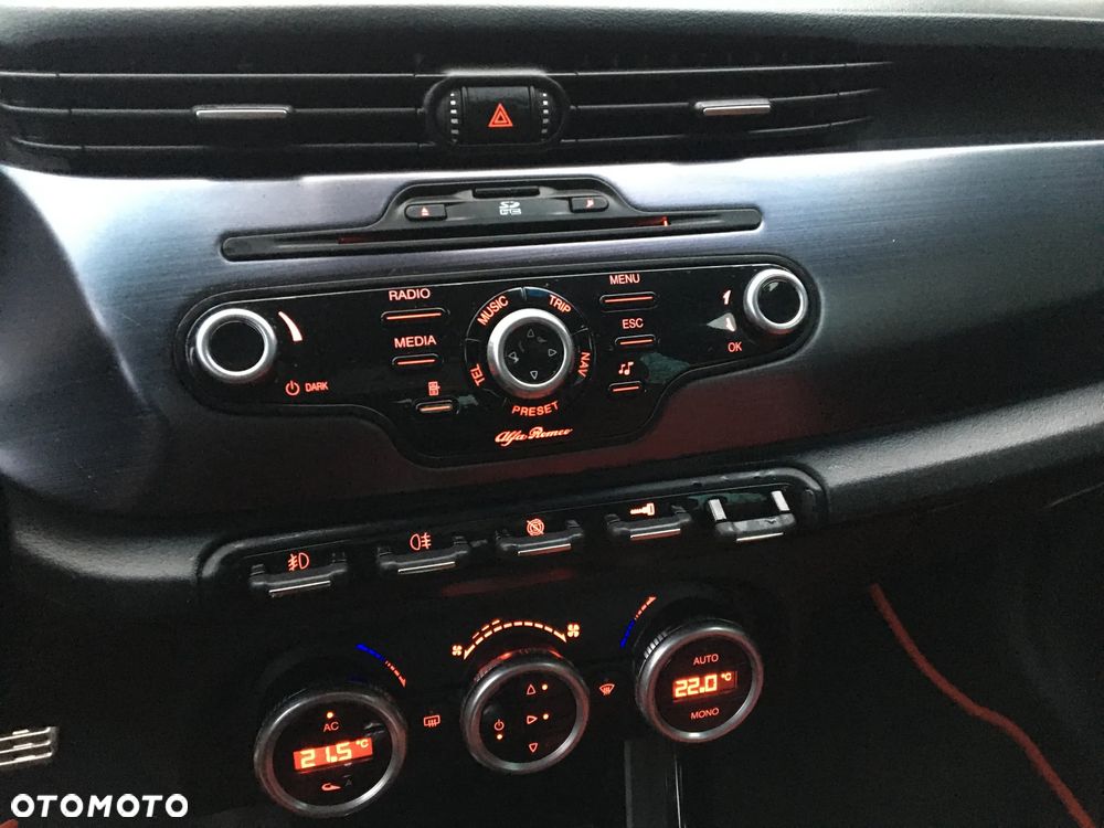 Alfa Romeo Giulietta 2.0 JTDM 16V Veloce - 13