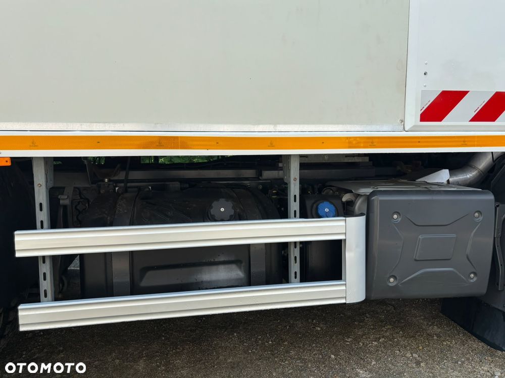 Renault D Wide 280 Euro 6 2019r. - 10