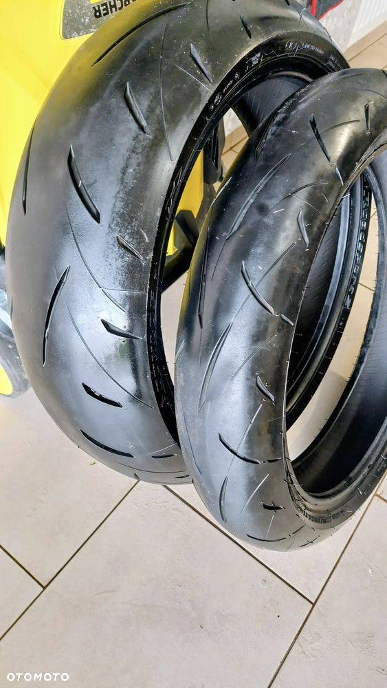 Suzuki GSX 1000 - 25