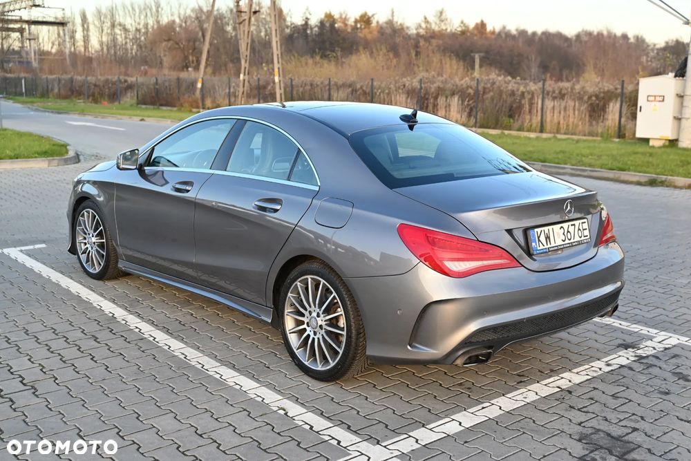 Mercedes-Benz CLA 200 7G-DCT AMG Line - 3