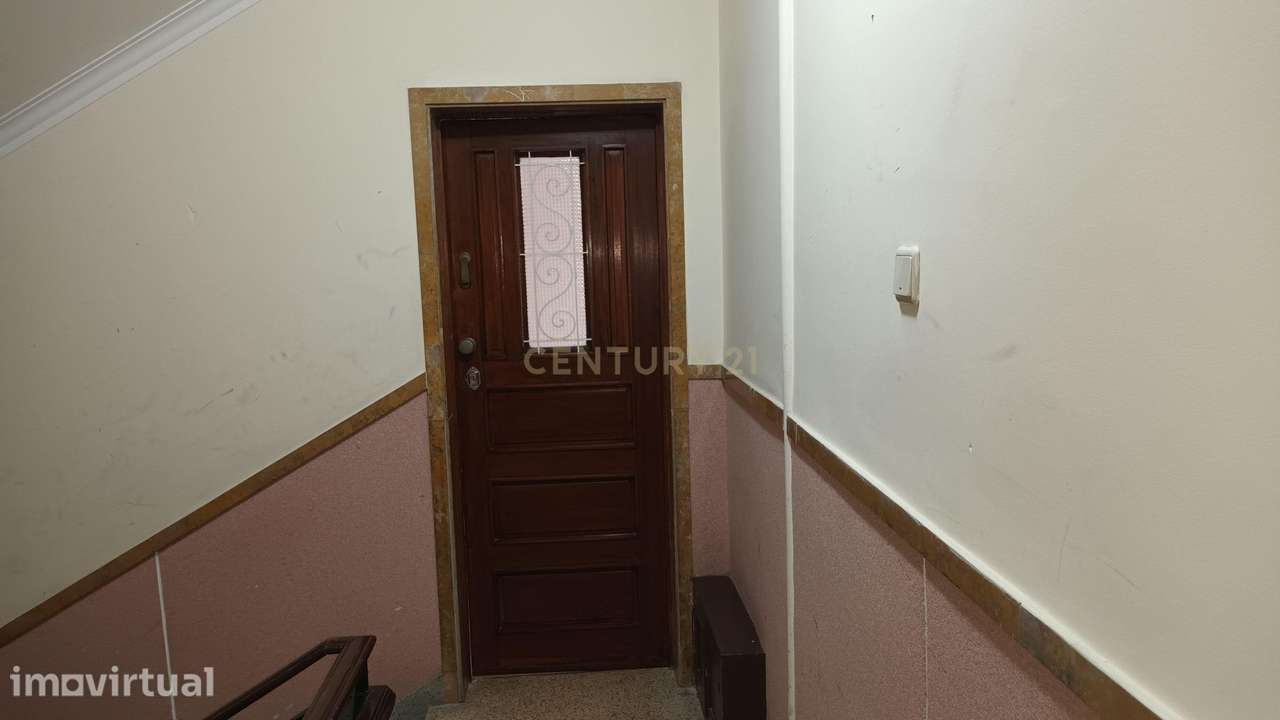 APARTAMENTO T2 PARA ARRENDAMENTO — FARIA GUIMARÃES / MARQUÊS, PORTO - Grande imagem: 2/16