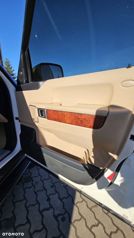 Land Rover Range Rover V8 Supercharged Autobiography Ultimate Edition - 28