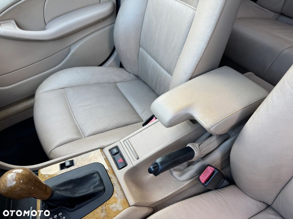 BMW Seria 3 318i Edition Exclusive - 25