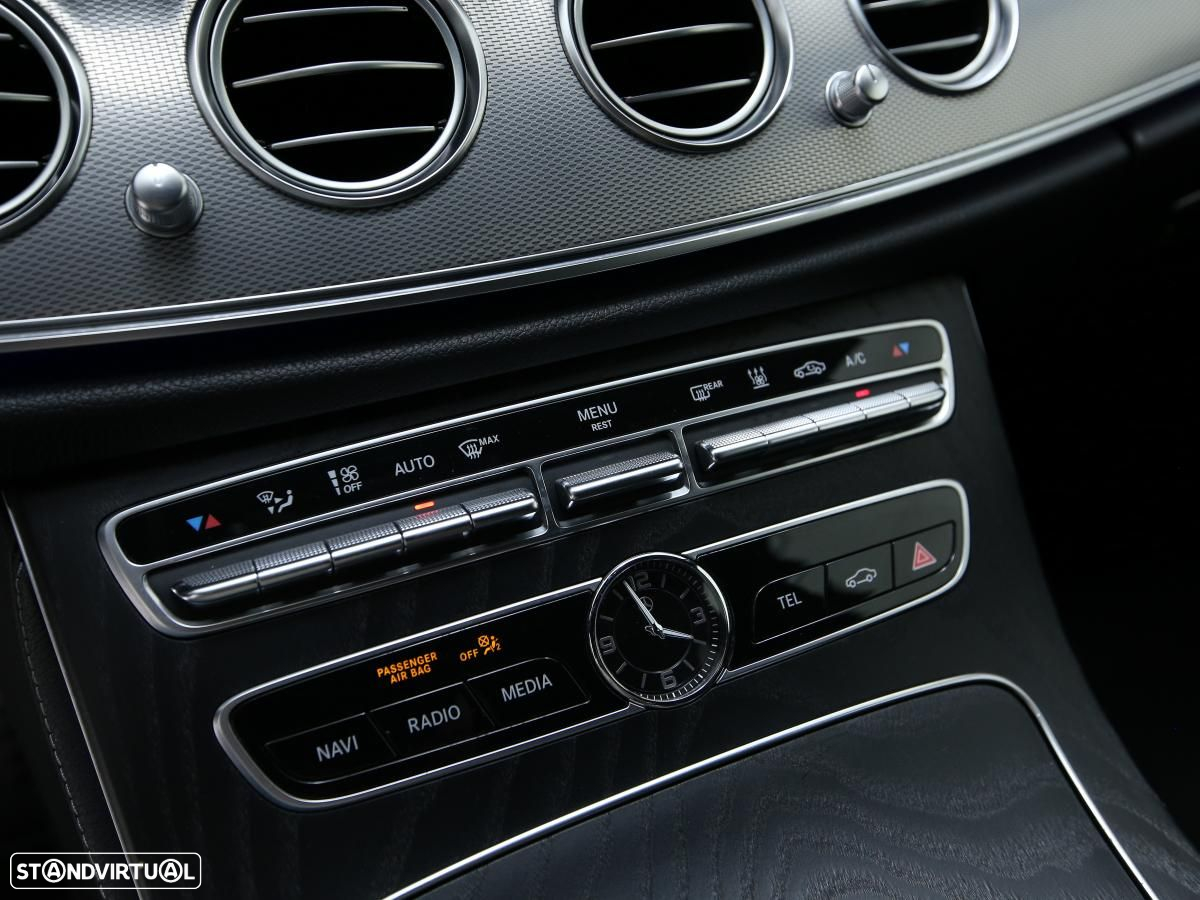 Mercedes-Benz E 300 de AMG Line - 28