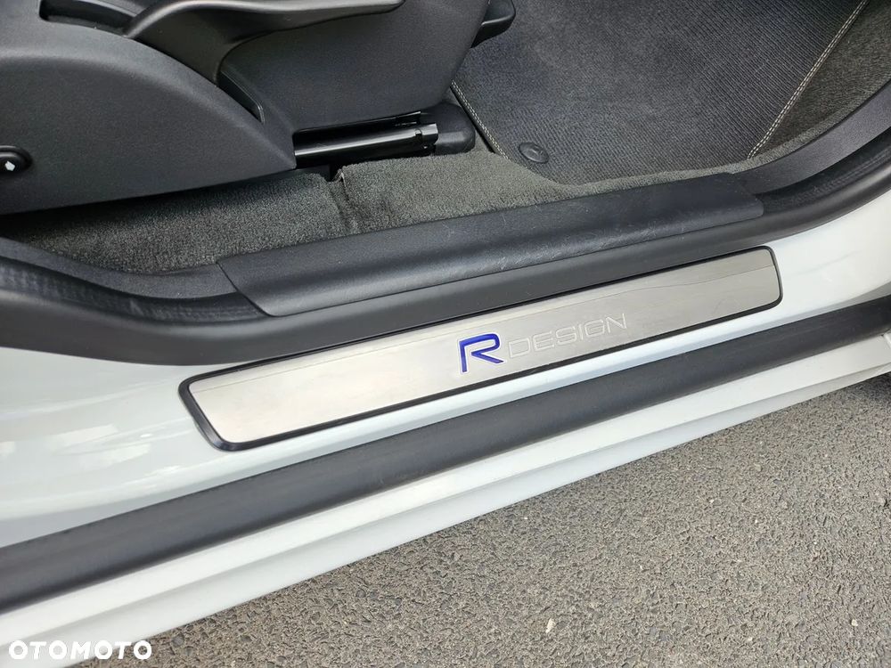 Volvo XC 60 D3 Drive-E R-Design Momentum - 18