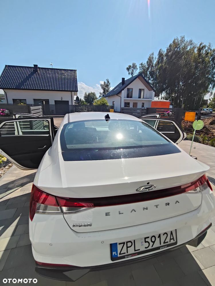 Hyundai Elantra 1.6 Smart - 6