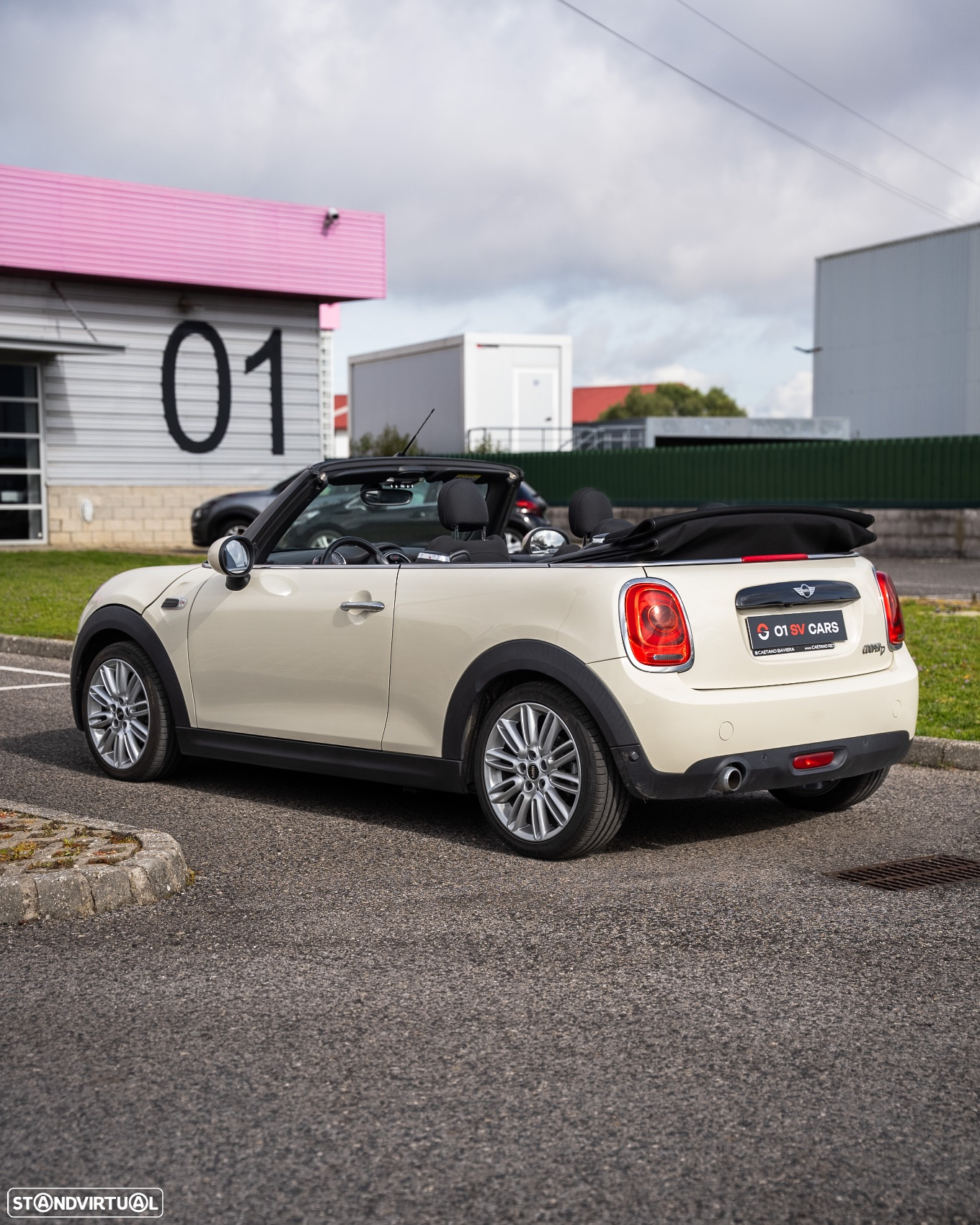 MINI Cabrio Cooper D - 10
